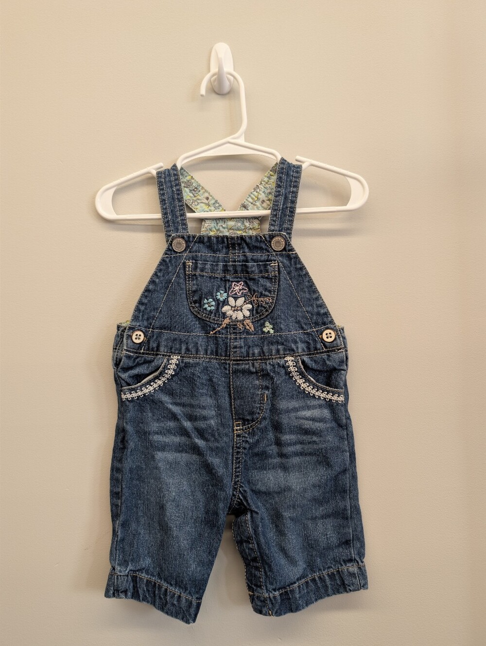 Adorable Sweetheart baby girls denim overalls in size 3 months.